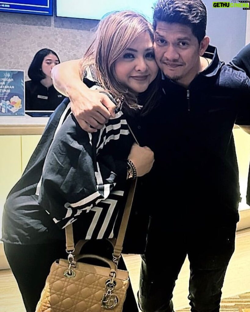 Iko Uwais Instagram - kamu terbaik..terima kasih pa❤️💋