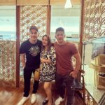 Iko Uwais Instagram - what a great day with papajoe❤️ #theuwais👨‍👩‍👧‍👧 #joetaslim #ikouwais