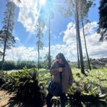 Iko Uwais Instagram - no filter needed😍🌳🏔️🌾🌤️❤️ #theuwais👨‍👩‍👧‍👧 Pangalengan, Jawa Barat, Indonesia