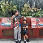 Iko Uwais Instagram - "Sisters make the best friends in the world.” ❤️👭🏻 #theuwais👨‍👩‍👧‍👧 #uwaisangels🦋 #atreyasyahlaputriuwais #aneskalaylaputriuwais Garden By the Bay Singapore