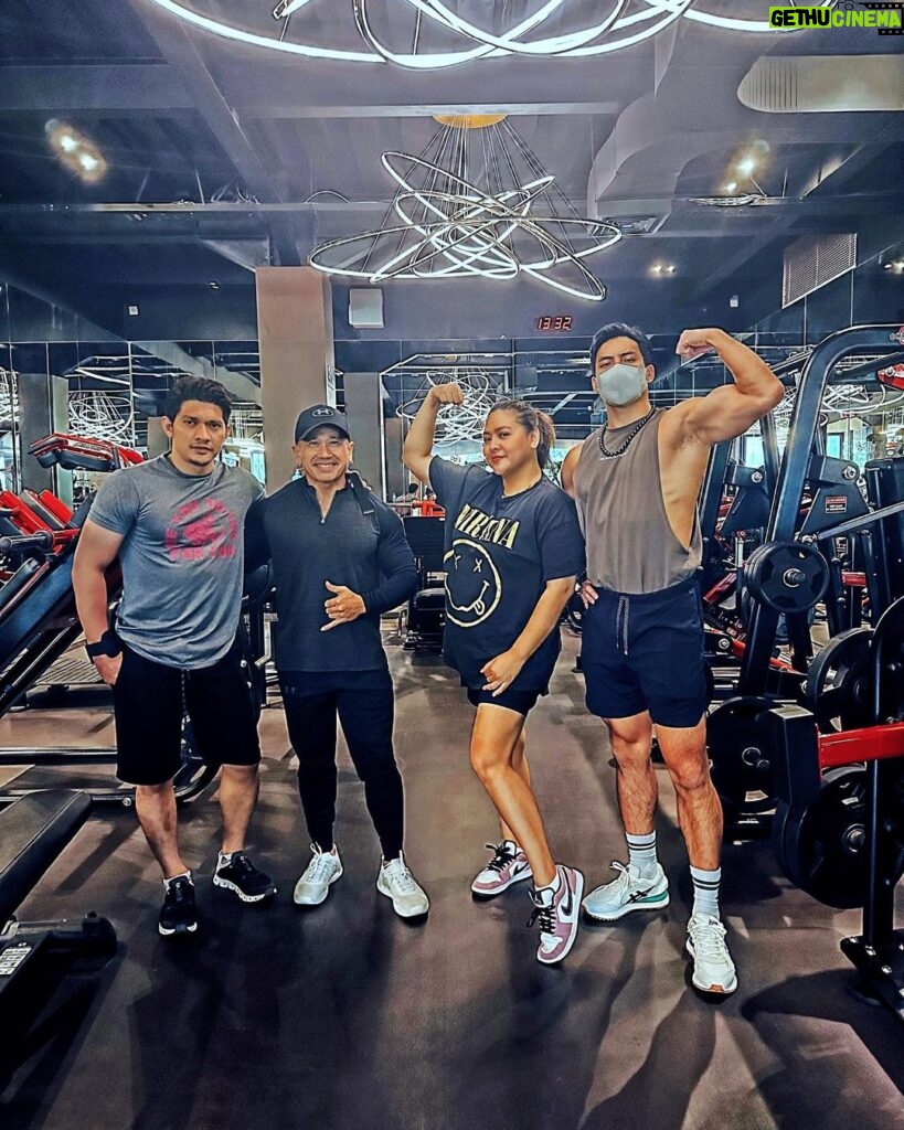 Iko Uwais Instagram - my songong squad 🔥💪🏻🔥 #gymtine #songongsquad💪 #trainedbyhp❤️72 #healthybody #healthylifestyle