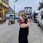 Ilayda Alişan Instagram - #iyiadamınongünü anıları 🌹 @netflixturkiye ❤️‍🔥