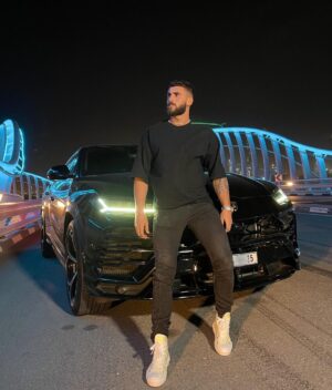 Illan Castronovo Instagram - Restez à l’écart des personnes negative, elles ont un problème à chaque solution.
#urus