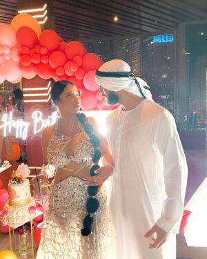 Illan Castronovo Instagram - Joyeux anniversaire ma chérie.
 Aujourd’hui c’est ton jour, alors j’en profite pour te dire à quel point je suis fière de toi et de la personne que tu es devenue. Tu t’es donné les moyens d’accomplir ce que tu voulais et maintenant tu en récoltes les fruits. Continue sur cette belle lancée, tu es la meilleure. 🌹❤️ @maevaa.ghennam