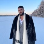 Illan Castronovo Instagram - Salut les amis, Ces derniers jours des choses affreuses mais surtout grave ont été dites à mon sujet. Basé sur des rumeurs et sur la parole d’une personne sans aucune preuve. Honnêtement cela ma réellement atteint, moi mais aussi ma famille, mon entourage. C’est vrai je n’ai pas toujours été classe mais je ne suis pas coupable de ce dont on m’accuse et la justice le prouvera. ils sont vraiment prêt à tout. Il y a bien une victime dans cette histoire,c’est moi. Maintenant je pense avoir suffisamment subit pendant que ceux qui essaye de me voir au fond du gouffre, jubile. Je décide de reprendre mes réseaux, ma vie en main. Avant tout pour les gens qui croient en moi. Les autres, manipulateurs, fabulateurs, la justice se chargera d’eux. J’ai engagé une procédure avec des vrais preuves. Ceux qui veulent ma peau perdront la leur. Maintenant tous se réglera au tribunal. Le lien de ma réponse est dans ma bio 🤴🏻 Umeå, Sweden
