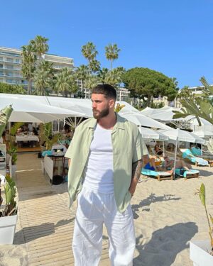 Illan Castronovo Instagram - I'm Back 💚