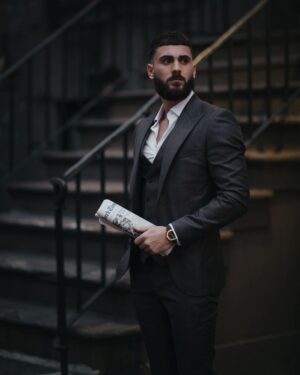 Illan Castronovo Instagram - Quelque part, quelqu’un cherche exactement ce que tu as à offrir.