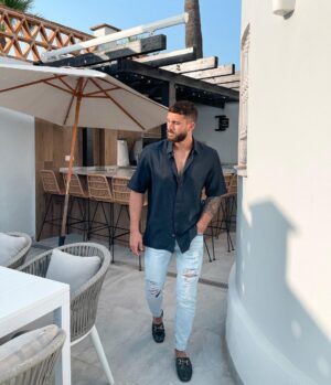 Illan Castronovo Instagram - Je suis reconnaissant à tous ceux qui m’ont dit NON. C’est grâce à eux que je suis moi-même.