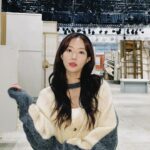 Im Soo-hyang Instagram - 출근 😎