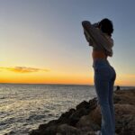 Indiana Massara Instagram - Forever seeing you in the orange 🍊 Perth, Western Australia