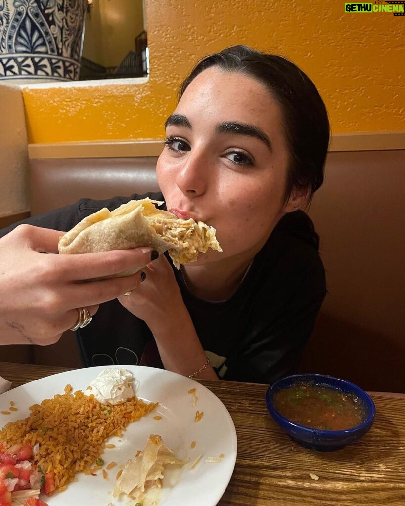 Indiana Massara Instagram - Friends, Food, Fun Los Angeles, California