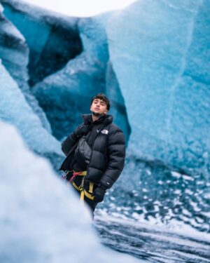 Ines Benazzouz Instagram - « L’homme se doit d’être le gardien de la nature, non son propriétaire » 

La nature nous réserve de belle suprise 🥹Merci pour vos retours sur ma vidéo de l’Islande ! 

📸 @flashboy.mp4 
Édit by @alexipav 🤍