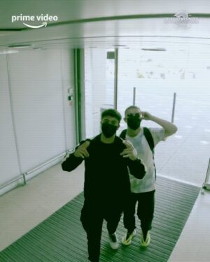 Ines Benazzouz Instagram - Dans l’truc 🚔

📸@alexipav 
👕 @___rrxii 
👮‍♂️@michou_yt 
🕵️@inoxtag 

Début de la cavale : MAINTENANT !! #CelebrityHunted2 est disponible sur @primevideofr