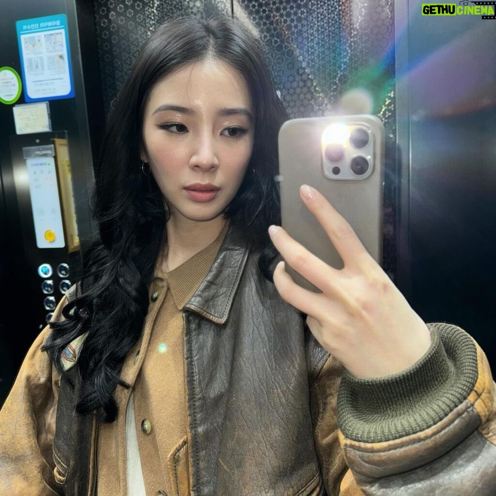 Irene Kim Instagram - 🍷
