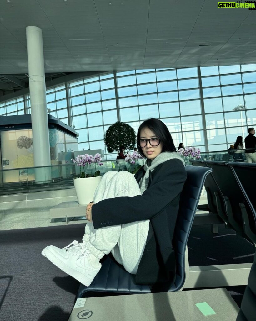 Irene Kim Instagram - Airport fashion Seoul Icheon International Airport