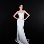 Irene Kim Instagram - A bit of classic Hollywood glam🤍 Jewels: @fredjewelry Dress: @nicolefeliciacouture