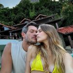 Isabella Santoni Instagram - Lar é ter alguém pra amar 💕 @henriqueblecher