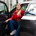 Isabella Santoni Instagram - Quem quer uma carona no meu carro da @unidasseminovos? 🚗✨ #Publicidade #UnidasSeminovos