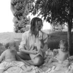 Isabella Scherer Instagram - Verão, pequenusculos, picnic, manga e Mucilon Seleção da Natureza Aveia, Cevada e Quinoa! Existe coisa melhor? *publicidade
