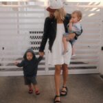 Isabella Scherer Instagram - Família #ComMelissa ❤️ Tenho cupom com 10% OFF pra vocês no e-commerce, app, clubes Melissa e Galeria Melissa, viu? Cupom: ISA10 @melissaoficial *publicidade #Disney100 #100anosdeEmoção #MomentoDisney100