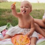 Isabella Scherer Instagram - Verão, pequenusculos, picnic, manga e Mucilon Seleção da Natureza Aveia, Cevada e Quinoa! Existe coisa melhor? *publicidade