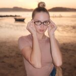 Isabella Scherer Instagram - Minha Skin Verão com meu Skin Cropped @insiderstore, a blusa mais confortável e versátil! Cupom: ISA (12% OFF) *publicidade