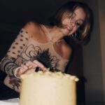 Isabella Scherer Instagram – Algumas das pessoas que deixam meus anos mais legais ❤️ Comemoração no @zelattecafe e agora quero que vire bar à noite, pode ser @calaza @pietrobruno ?