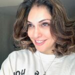 Isha Koppikar Instagram - Every new day is an opportunity to rewrite your story. Embrace the week ahead with excitement, for it holds the possibilities of growth, learning, and positivity! 🌟💪 #mondaymotivation #positivity #vibes #newweek #motivation #growth #mindset