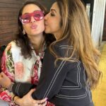 Isha Koppikar Instagram - About yesterday! Thank you girls for a fun afternoon ❤️🤗 @malzkhan and @priyankakapur missed u in the pics 🤪 #girlsquad #girlsjustwannahavefun #girlpower