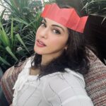 Isha Koppikar Instagram - Just queening for the new years 💃🏻 #queen #candid #newyears #holiday #dubai