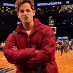 Ishaan Khattar Instagram - What a joyyyyy to be hosted for the NBA playoffs at Brooklyn’s homecourt!! WHAT a THRILLING game 😅 great effort by the @brooklynnets and a glorious sweep by the @celtics 🙌🏼🔥 @nba @nbaindia @nbastyle_in #ballislife 💥💥💥 Barclays Center