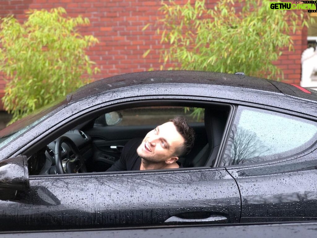 JR Bourne Instagram - Drive in the rain or smile?? BOTH! Says @richardsharmon #the100 @cw_the100