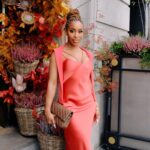 Jackie Aina Instagram – let me wear burnt orange ONE TIME 🤭

slip dress + cardigan: All Saints
shoes + handbag: Chanel One Aldwych