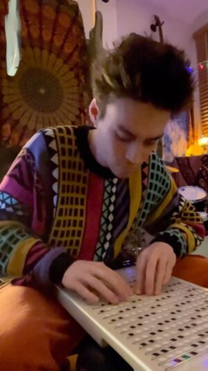 Jacob Collier Instagram - Happy birthday Stevie! My all-time hero. Here’s ‘Happier Than The Morning Sun’ on @harpejji , at 1am on a Sunday morning ☀️