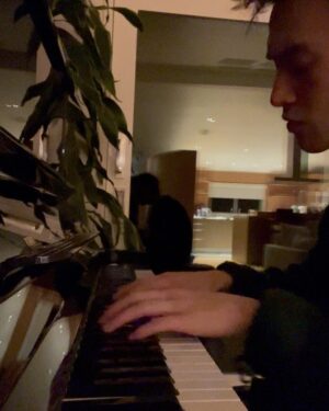 Jacob Collier Instagram - + ∞