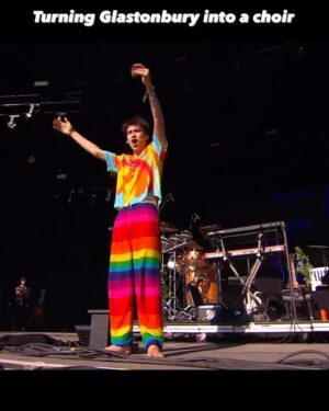 Jacob Collier Instagram - Here are some of my favourite audience choirs of all time.

1. Glastonbury Festival, UK, July 2023.
2. Rome, Italy, November 2022.
3. Singapore, November 2022.
4. Sydney, Australia, with @natalie_imbruglia , Dec 2022.
5. Bangalore, India, November 2023.
6. Vienna, Austria, July 2023.
7. Vienne, France, in the rain, July 2023.
8. Dallas, USA, April 2022.
9. London, UK, June 2022.

ONE MONTH UNTIL DJESSE VOL. 4 TOUR BEGINS!!!!

Cannot wait to sing with you all again ♥️