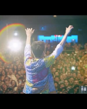 Jacob Collier Instagram - Here are some of my favourite audience choirs of all time.

1. Glastonbury Festival, UK, July 2023.
2. Rome, Italy, November 2022.
3. Singapore, November 2022.
4. Sydney, Australia, with @natalie_imbruglia , Dec 2022.
5. Bangalore, India, November 2023.
6. Vienna, Austria, July 2023.
7. Vienne, France, in the rain, July 2023.
8. Dallas, USA, April 2022.
9. London, UK, June 2022.

ONE MONTH UNTIL DJESSE VOL. 4 TOUR BEGINS!!!!

Cannot wait to sing with you all again ♥️