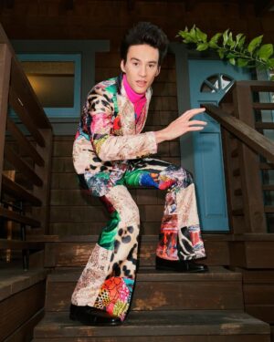 Jacob Collier Instagram - We won!!!!! Thank you dear @sajevoices for having me. Number 6!!

And as for playing Both Sides Now with Joni…. still buffering. Lost for words. More on that later. 💙