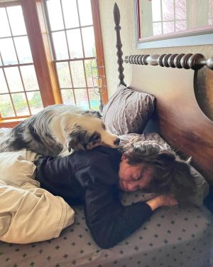 Jacob Sartorius Instagram - missing bowie. though not really missing the 3 extra pounds of hair on my head.