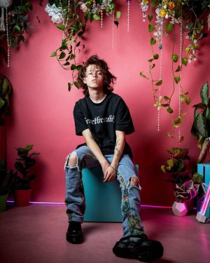Jacob Sartorius Instagram - stop & smell the flowers