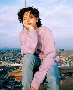 Jacob Sartorius Instagram - in 2022 we’re dropping music! listen to “IDGAF” out now on soundcloud with @realsk8 (link in story) & keep streaming “FEAR OF INTIMACY” (link in bio) 
thanks for all the love. love you back x10000000 💞
