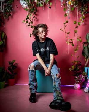 Jacob Sartorius Instagram - stop & smell the flowers