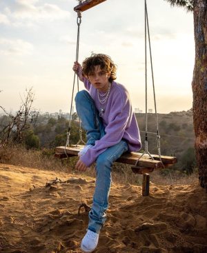 Jacob Sartorius Instagram - in 2022 we’re dropping music! listen to “IDGAF” out now on soundcloud with @realsk8 (link in story) & keep streaming “FEAR OF INTIMACY” (link in bio) 
thanks for all the love. love you back x10000000 💞