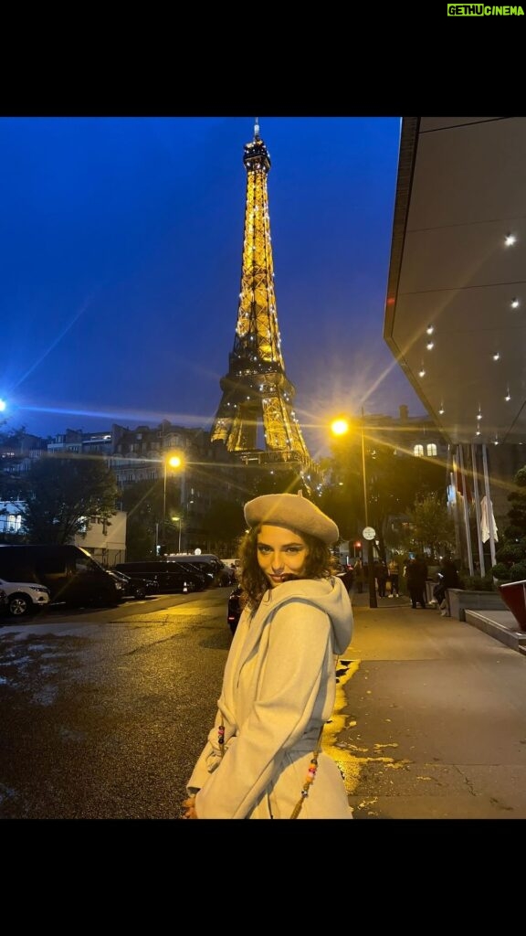 Jade Chynoweth Instagram - Day to Night ✨ Dreaming of Paris…