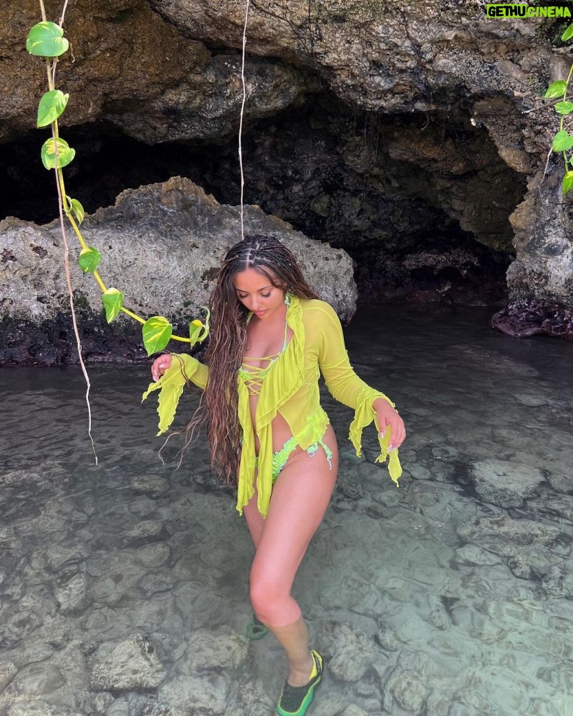 Jade Thirlwall Instagram - Swipe to the end for an exclusive of me as Gollum Jamaica