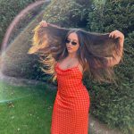 Jade Thirlwall Instagram - Playing silly buggers in the garden