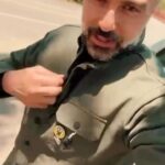 Jaime Camil Instagram - 🇪🇸 Recibí mis jeans y CA riding shirt de #tobaccomotorware 💪🏽🖤🏍️ Conozco esta compañía desde hace 10 años, se las recomiendo para un look muy cool y SEGURO 😎 Vienen con un forro de Kevlar que protege contra abrasiones y derrapones en el pavimento. ——- 🇬🇧 Just got my @tobaccomotorwearco jeans and CA riding shirt 💪🏽🖤🏍️ I’ve known this company for 10 years now, I highly recommend them for a cool, stylish AND SAFE moto look 😎 The Kevlar reinforcement will keep you safe from pavement burns and scrapes.