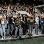 Jaime Camil Instagram - Jump for LA fútbol club olé! olé! Love you @lafc @lafc3252 #lafc 💪🏽🖤💛