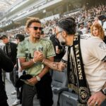 Jaime Camil Instagram - ⏩️ Photo dump from yesterday’s @lafc match… Like my brother @lafcrich says: #winningisfun 🤩🥳💪🏽 But supporting unconditionally 24/7 is better ✊🏽🖤💛 I love you @lafc3252 #lafc #lafc3252 #bestinthewest #1 📷 by the amazing @rubenc_photography