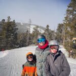 Jaime Camil Instagram - One of our favorite ski resorts 🥰🤩⛷️🏂 We love visiting @eldoramtnresort 🙌🏽 Everyone is so welcoming and nice 🙏🏽🙇🏽‍♂️ / De nuestros lugares favoritos para esquiar 🥰🤩⛷️🏂 Nos encanta visitar #eldora #eldoramountainresort todo el staff es encantador 🙏🏽🙇🏽‍♂️ Eldora Mountain Resort